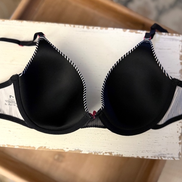 Maidenform One Fab Fit Custom Lift T-Shirt Bra - Picture 3 of 8